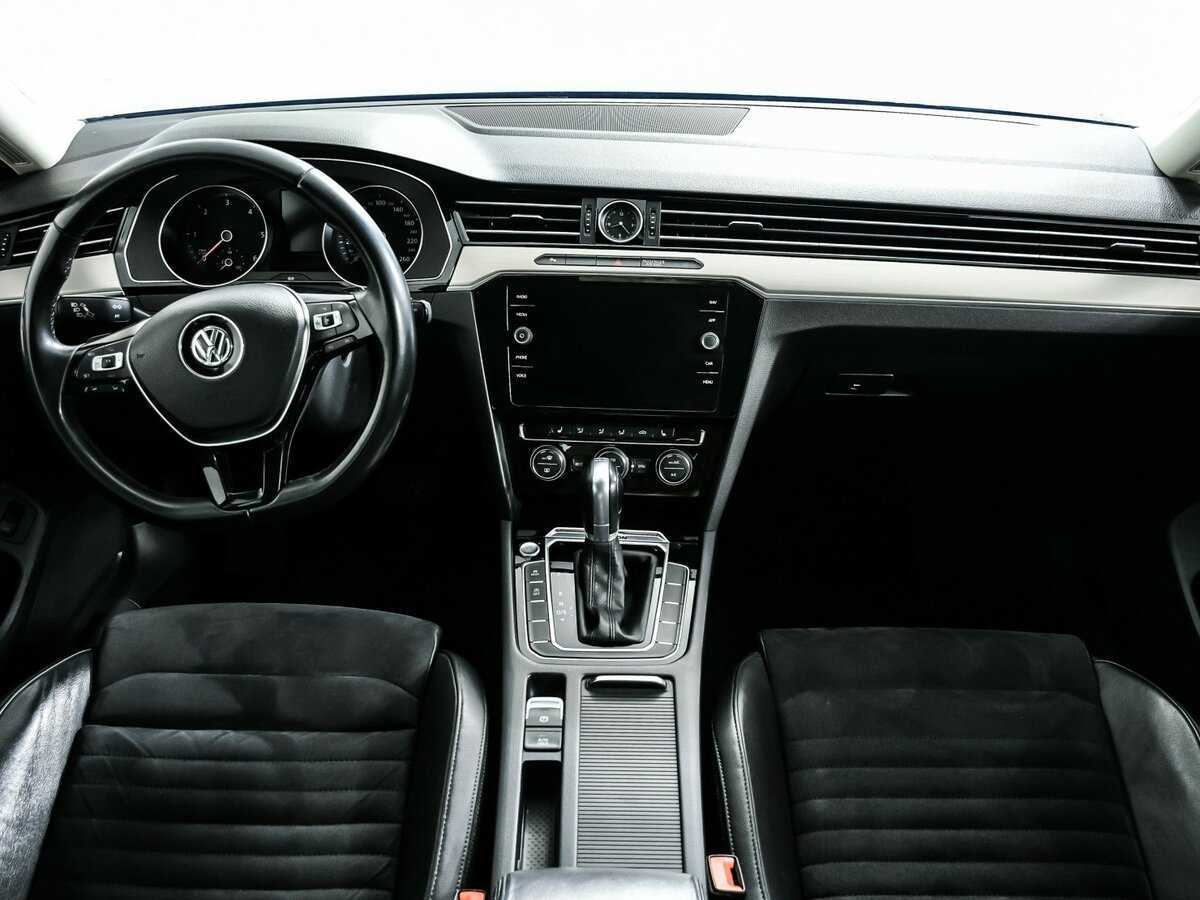 Volkswagen Passat с пробегом — 2018 год. Фото: #10