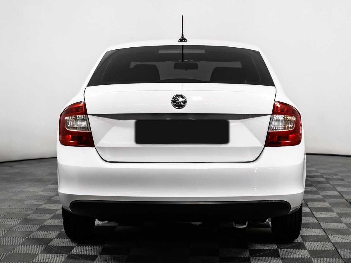 Skoda Rapid с пробегом — 2017 год. Фото: #5
