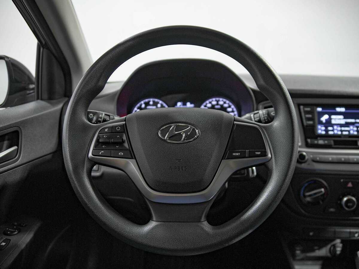 Hyundai Solaris с пробегом — 2021 год. Фото: #7