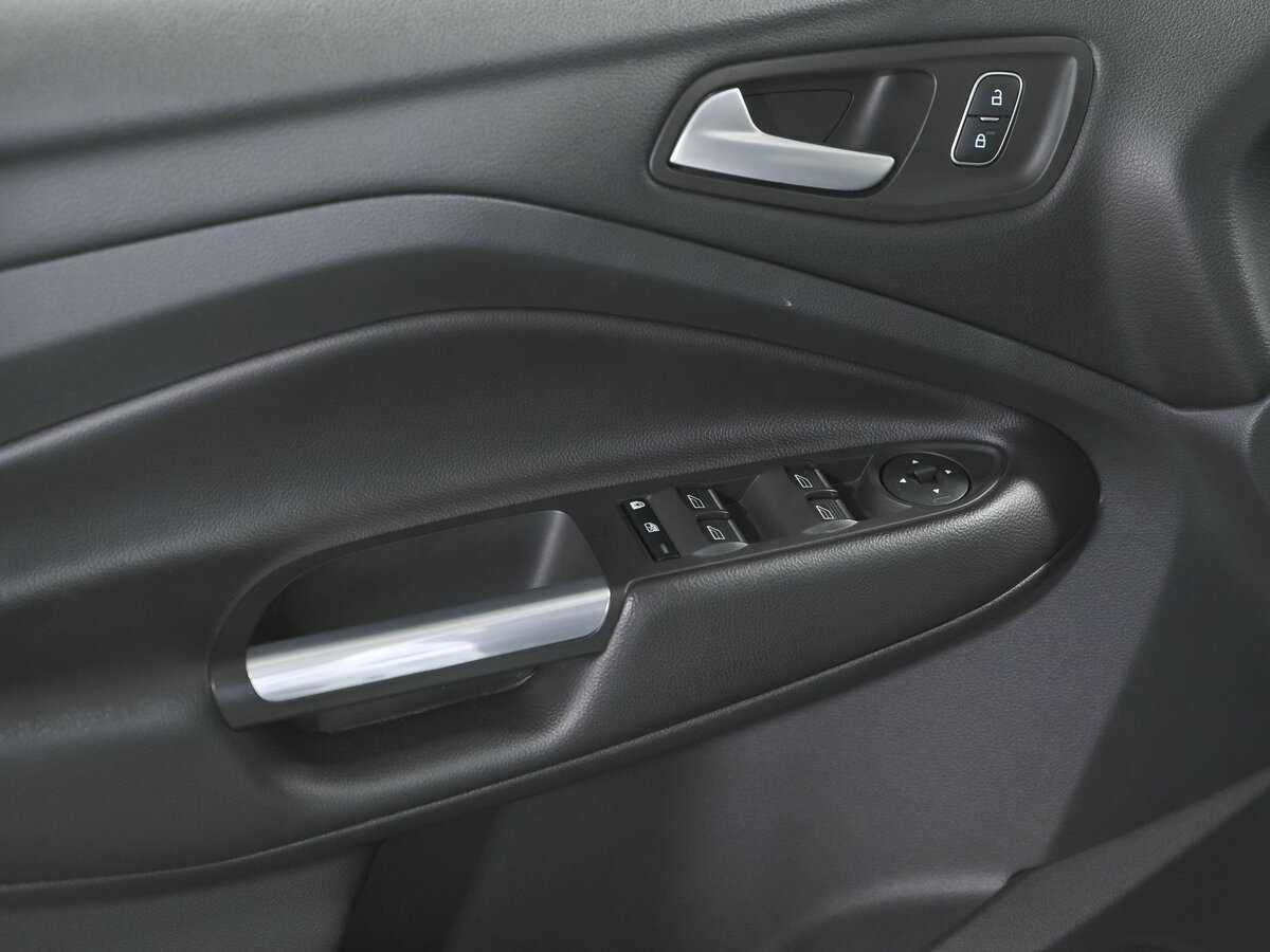 Ford Kuga с пробегом — 2018 год. Фото: #13