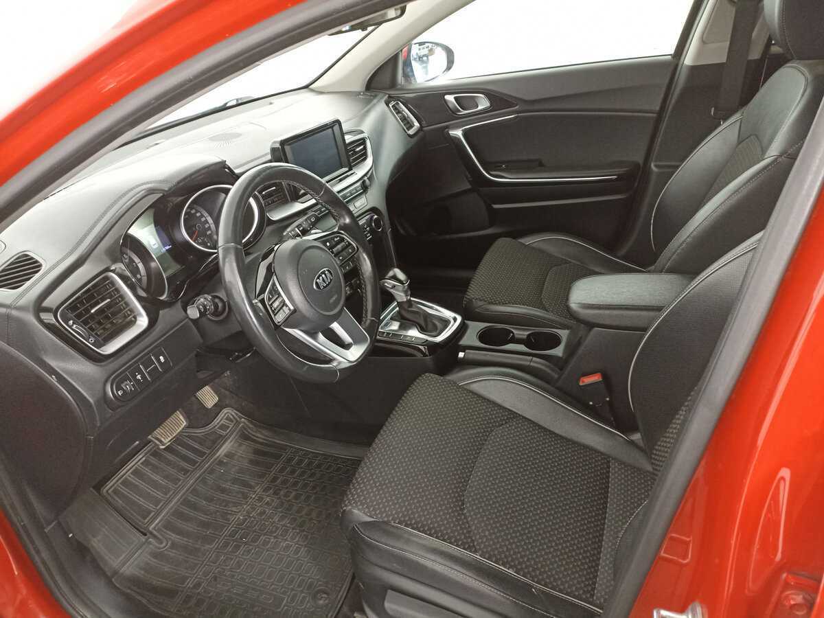 Kia Ceed с пробегом — 2018 год. Фото: #12