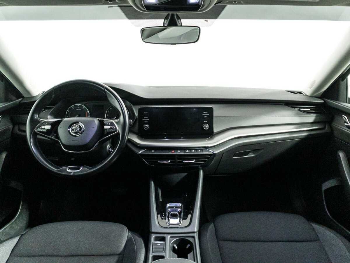 Skoda Octavia с пробегом — 2021 год. Фото: #12