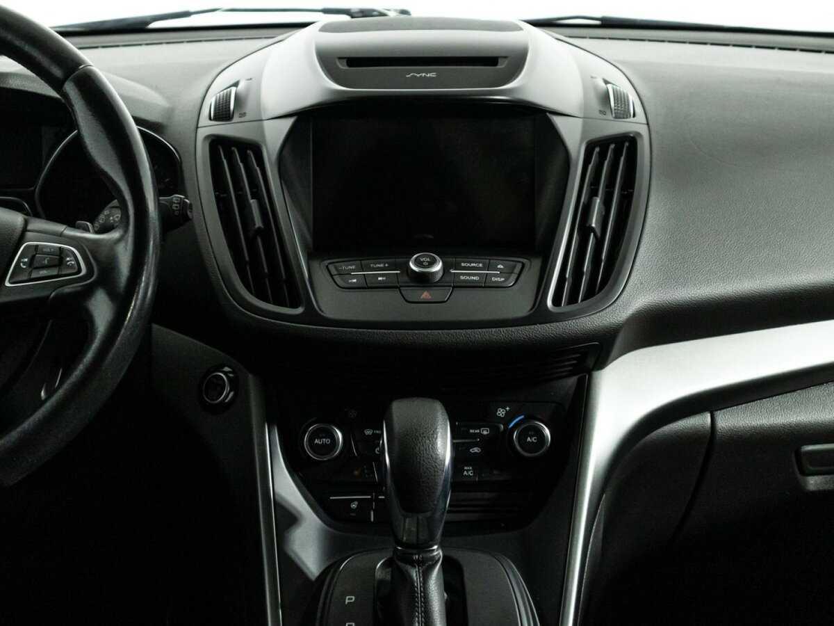 Ford Kuga с пробегом — 2017 год. Фото: #13
