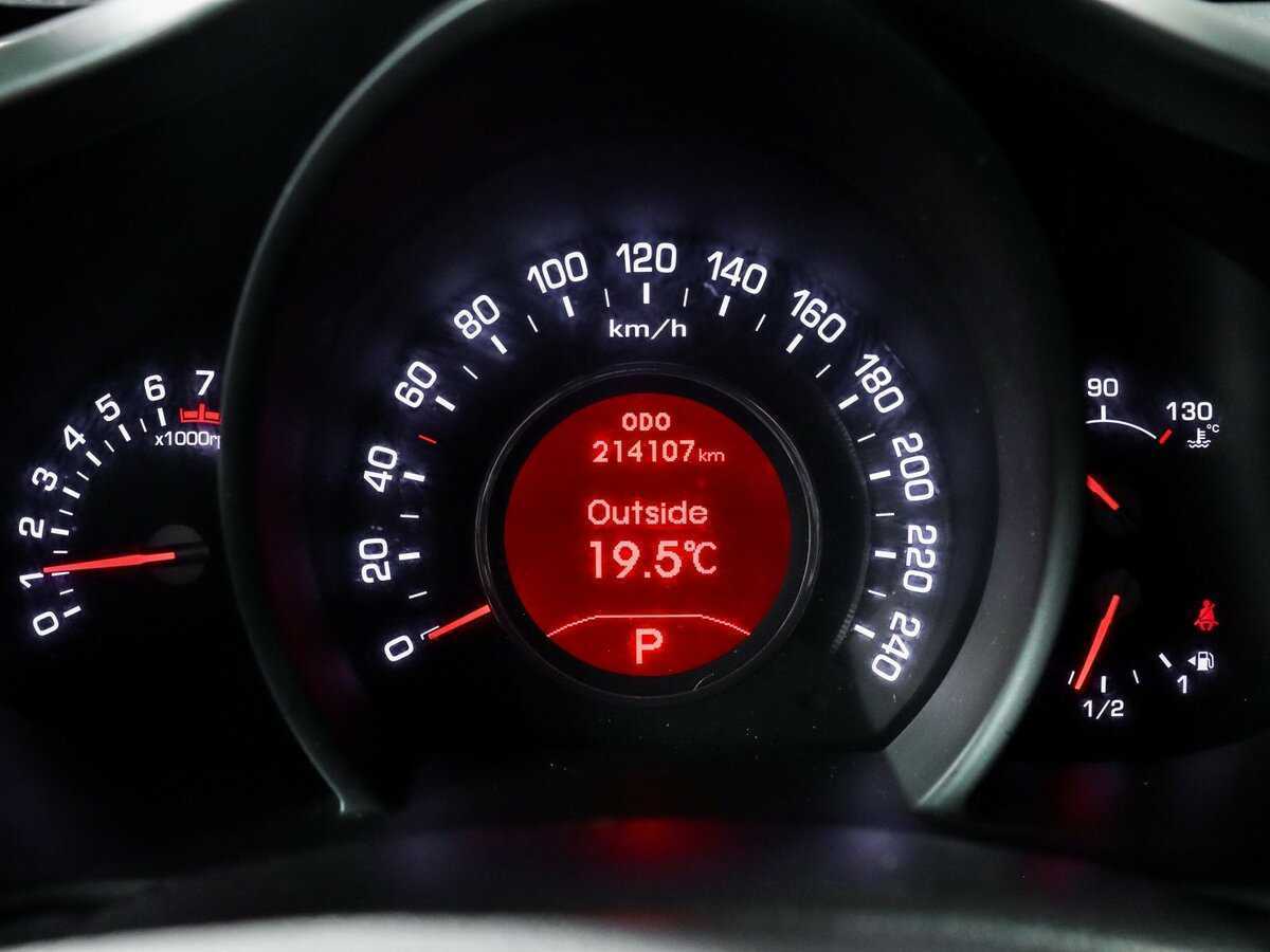 Kia Sportage с пробегом — 2012 год. Фото: #7