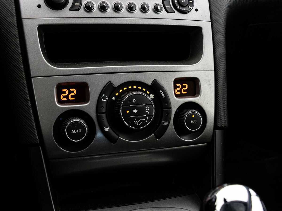 Peugeot 408 с пробегом — 2016 год. Фото: #10