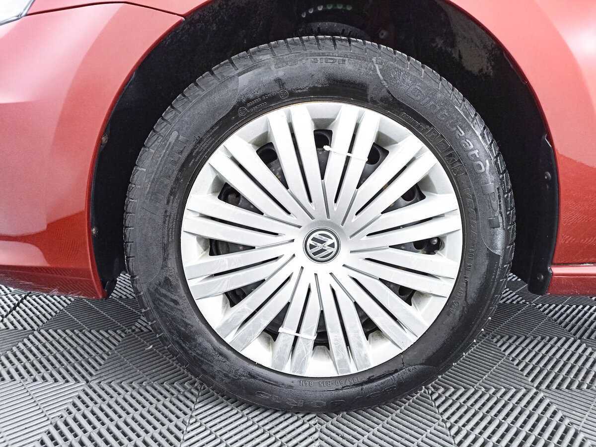 Volkswagen Polo с пробегом — 2016 год. Фото: #17