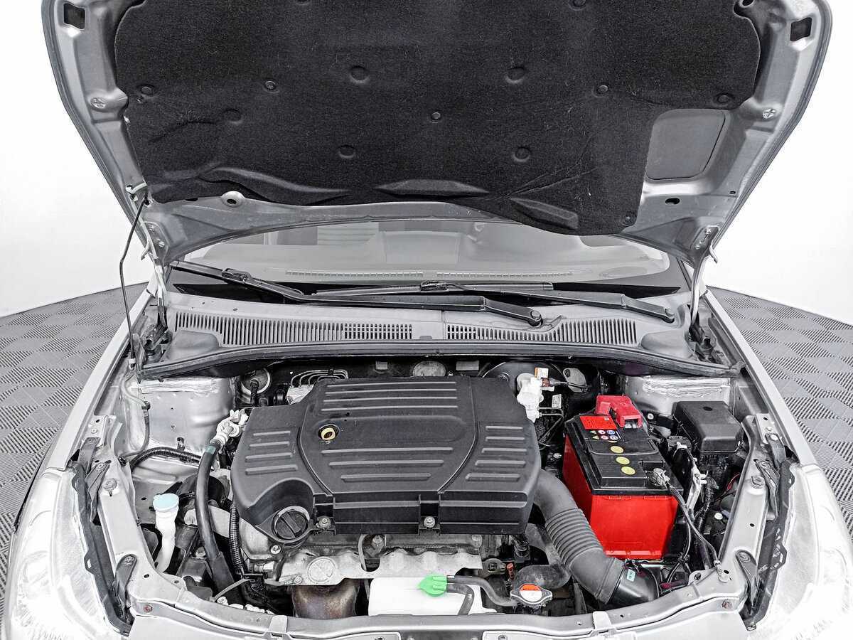 Suzuki SX4 с пробегом — 2012 год. Фото: #8