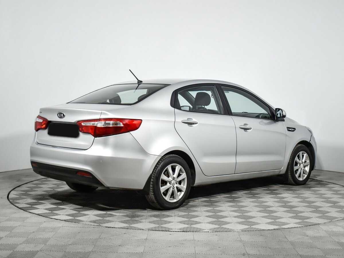Kia Rio с пробегом — 2012 год. Фото: #4