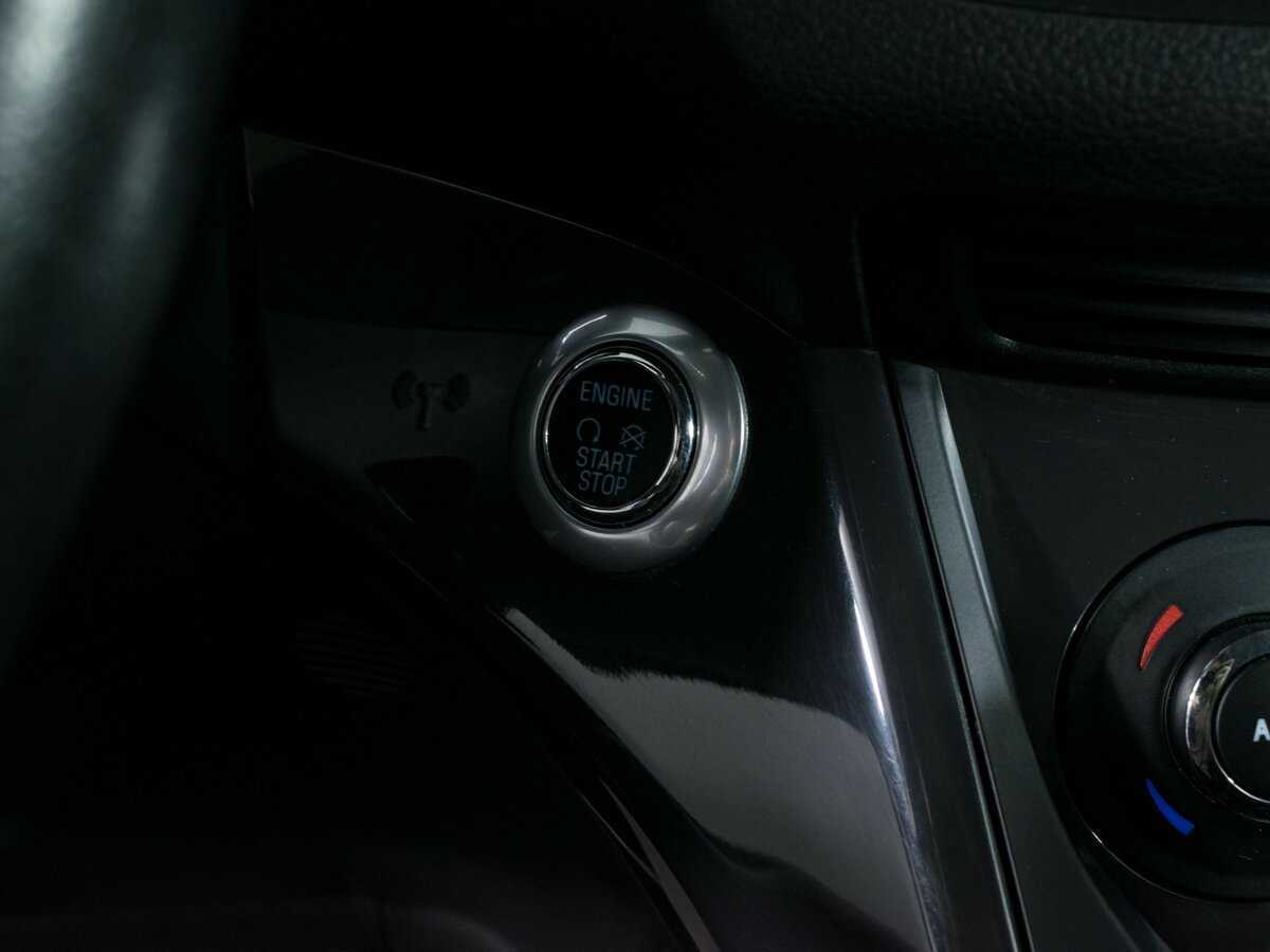 Ford Kuga с пробегом — 2016 год. Фото: #10