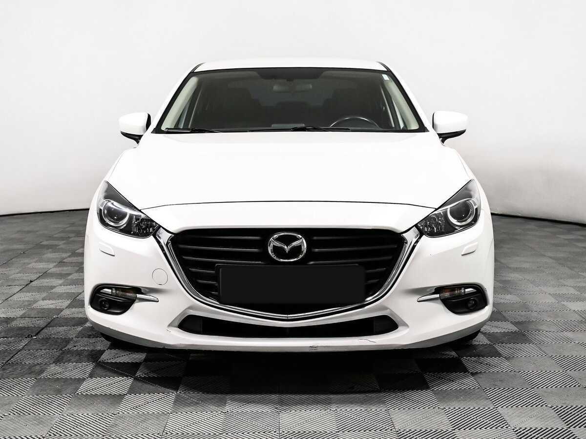 Mazda 3 с пробегом — 2018 год. Фото: #1