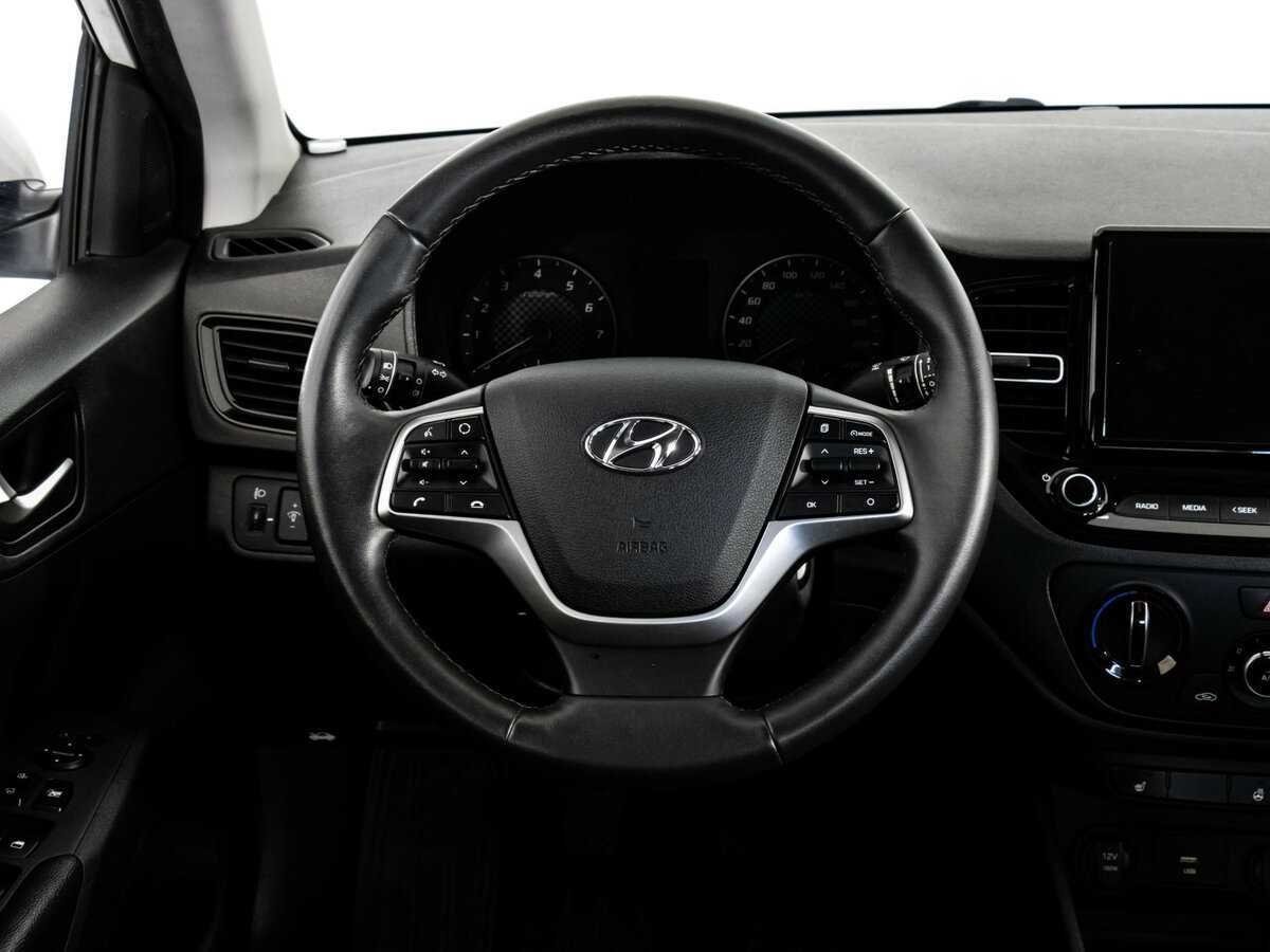 Hyundai Solaris с пробегом — 2021 год. Фото: #9