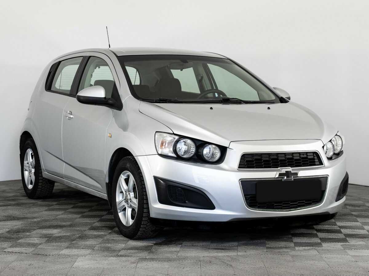 Chevrolet Aveo с пробегом — 2013 год. Фото: #2