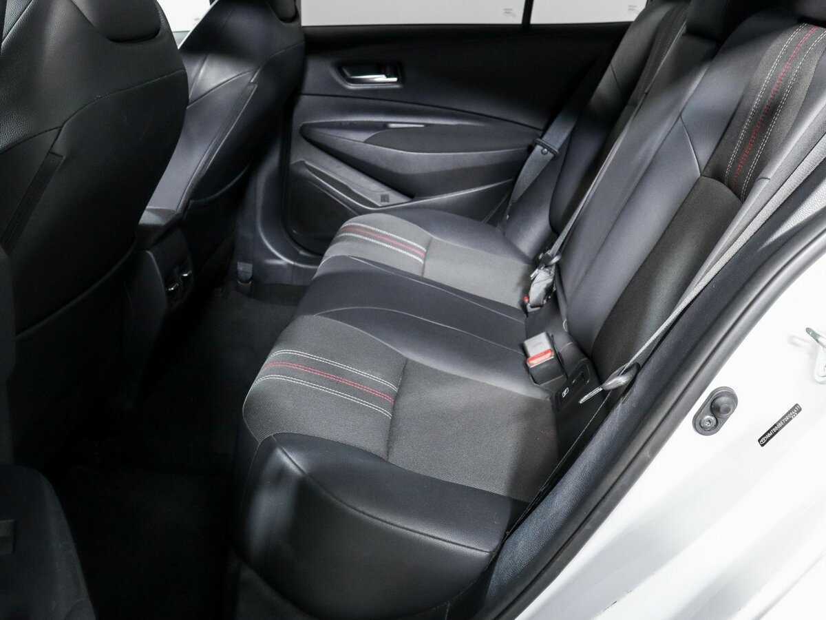 Toyota Corolla с пробегом — 2021 год. Фото: #6