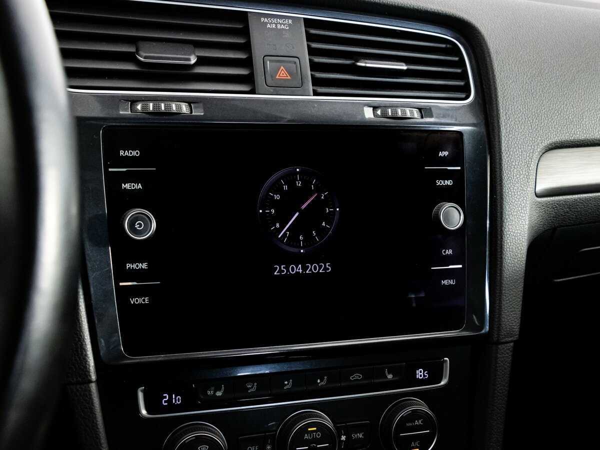 Volkswagen Golf с пробегом — 2018 год. Фото: #14