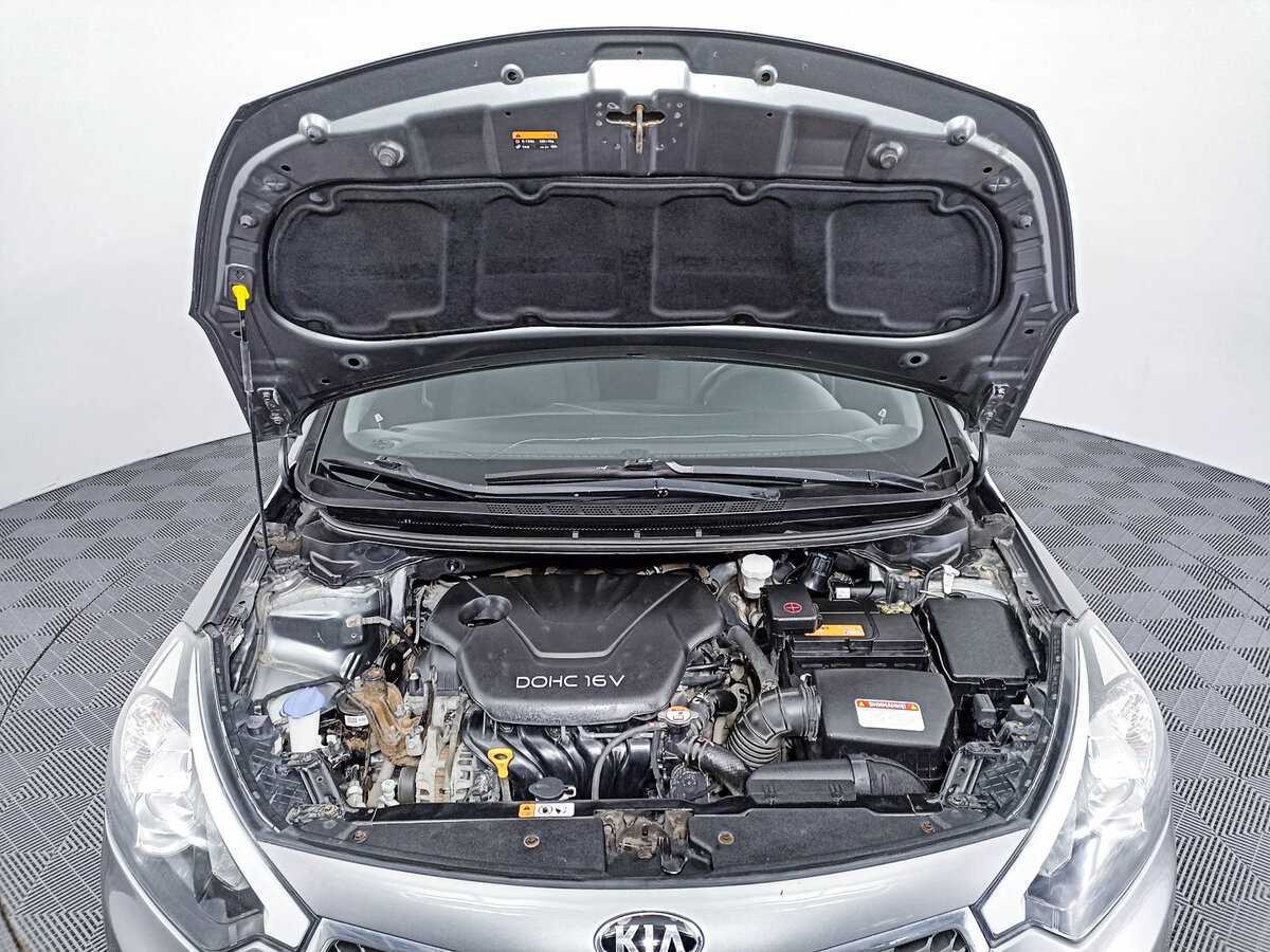 Kia Cerato с пробегом — 2014 год. Фото: #6