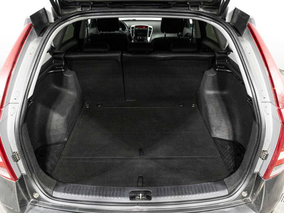 Kia Ceed с пробегом — 2012 год. Фото: #14