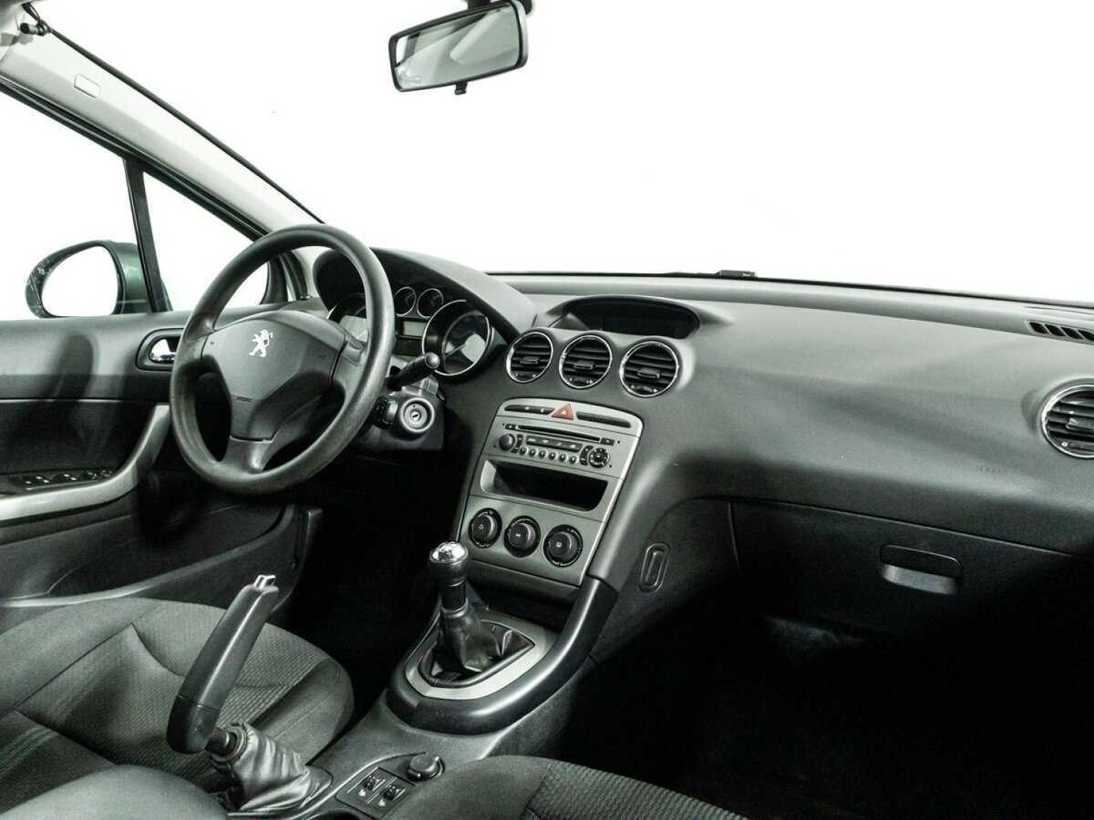 Peugeot 408 с пробегом — 2013 год. Фото: #8