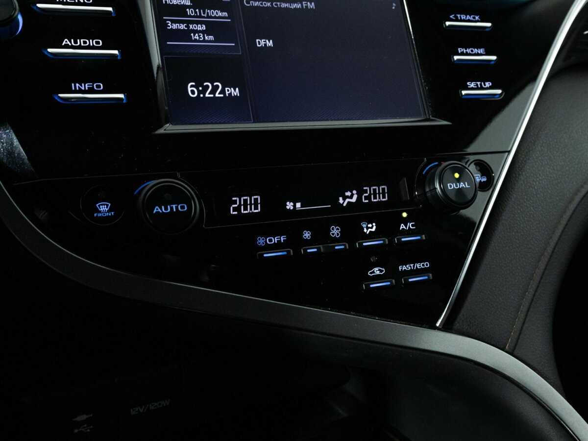 Toyota Camry с пробегом — 2018 год. Фото: #12