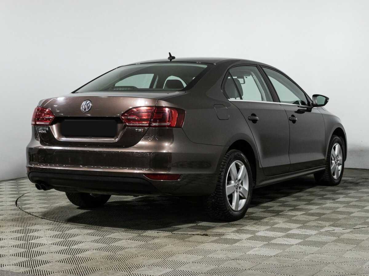 Volkswagen Jetta с пробегом — 2014 год. Фото: #6