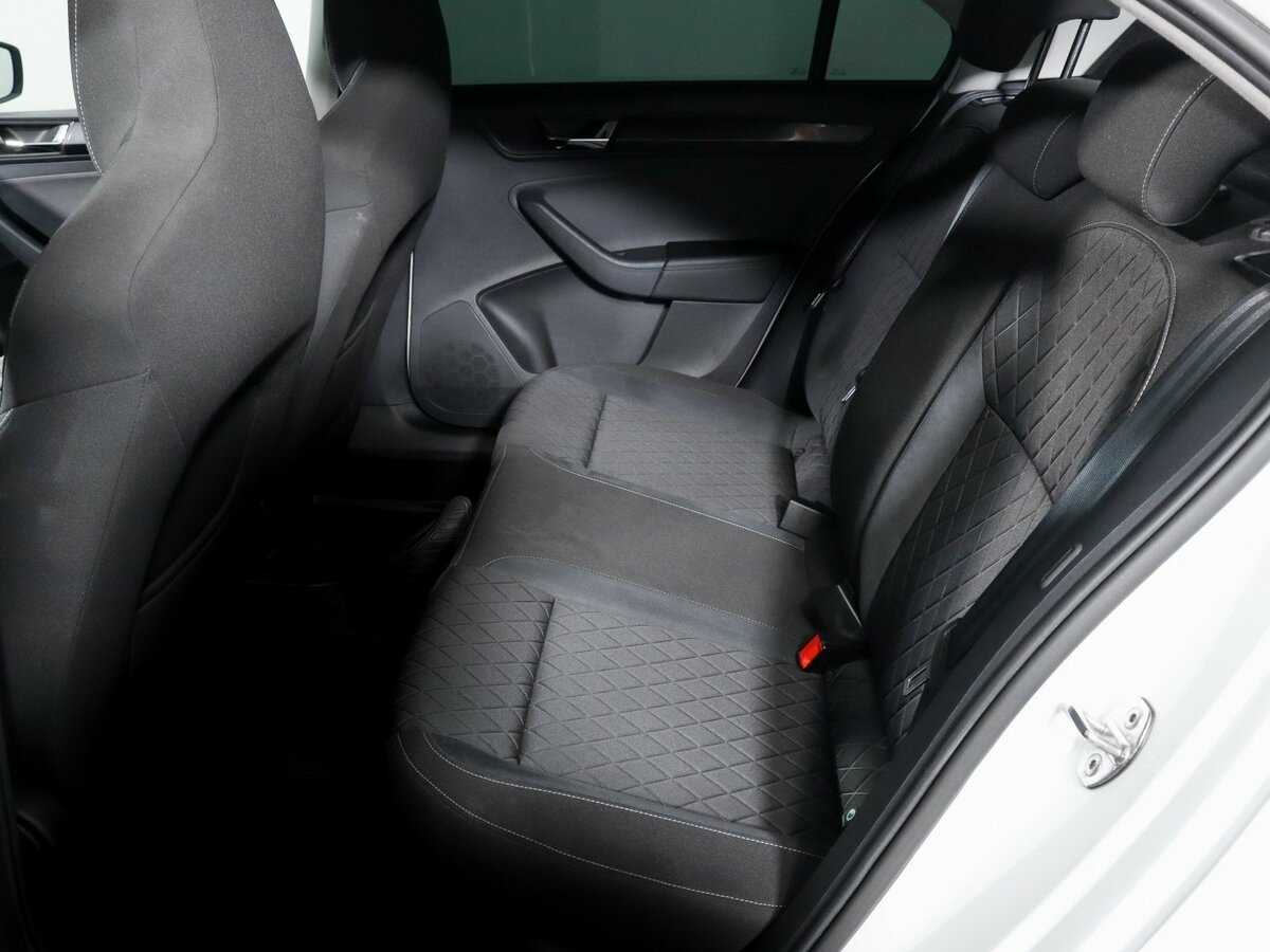 Skoda Rapid с пробегом — 2022 год. Фото: #9