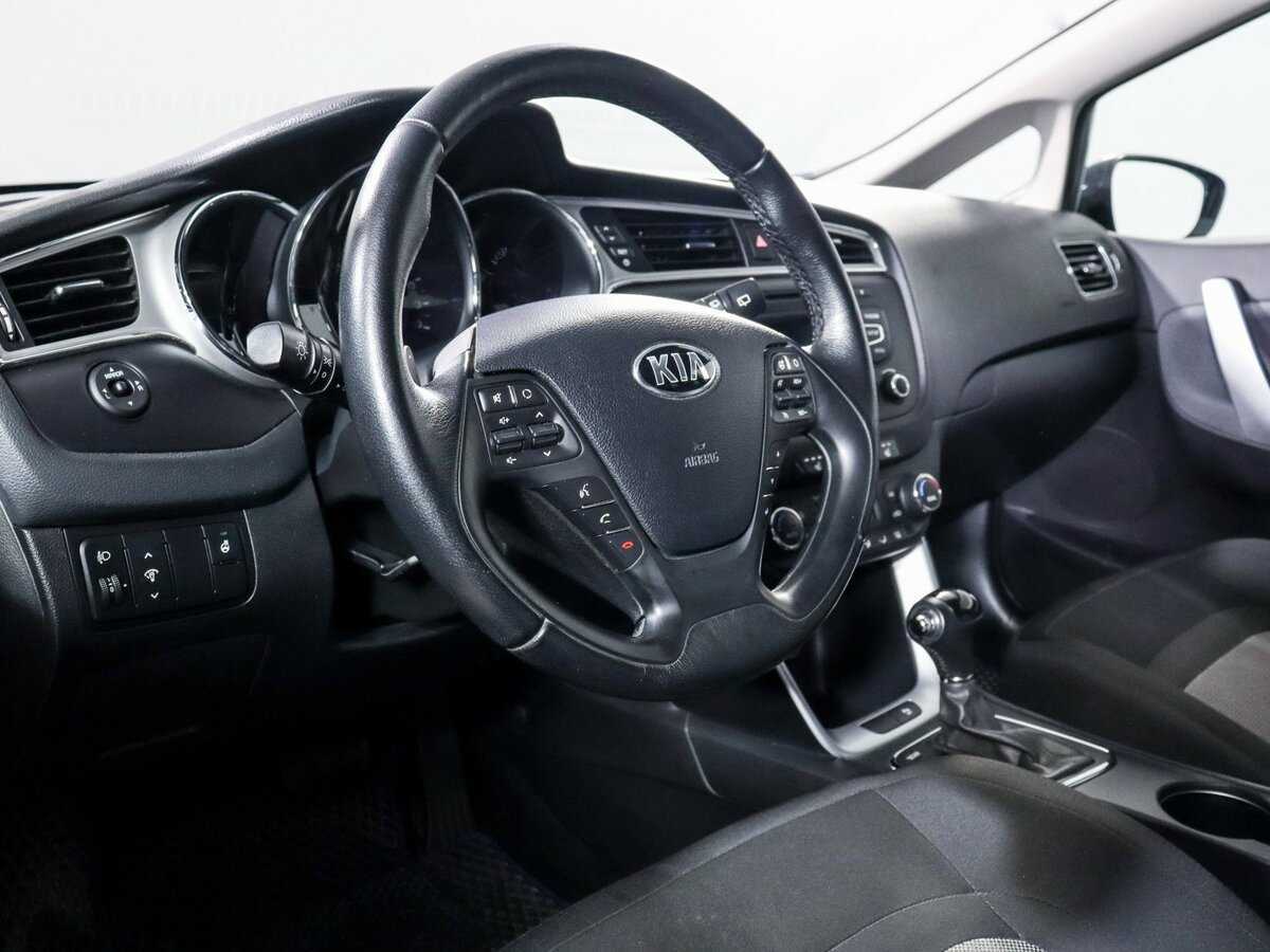 Kia Ceed с пробегом — 2016 год. Фото: #10