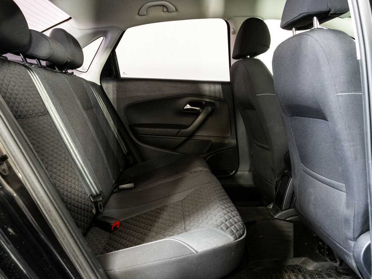 Volkswagen Polo с пробегом — 2018 год. Фото: #14