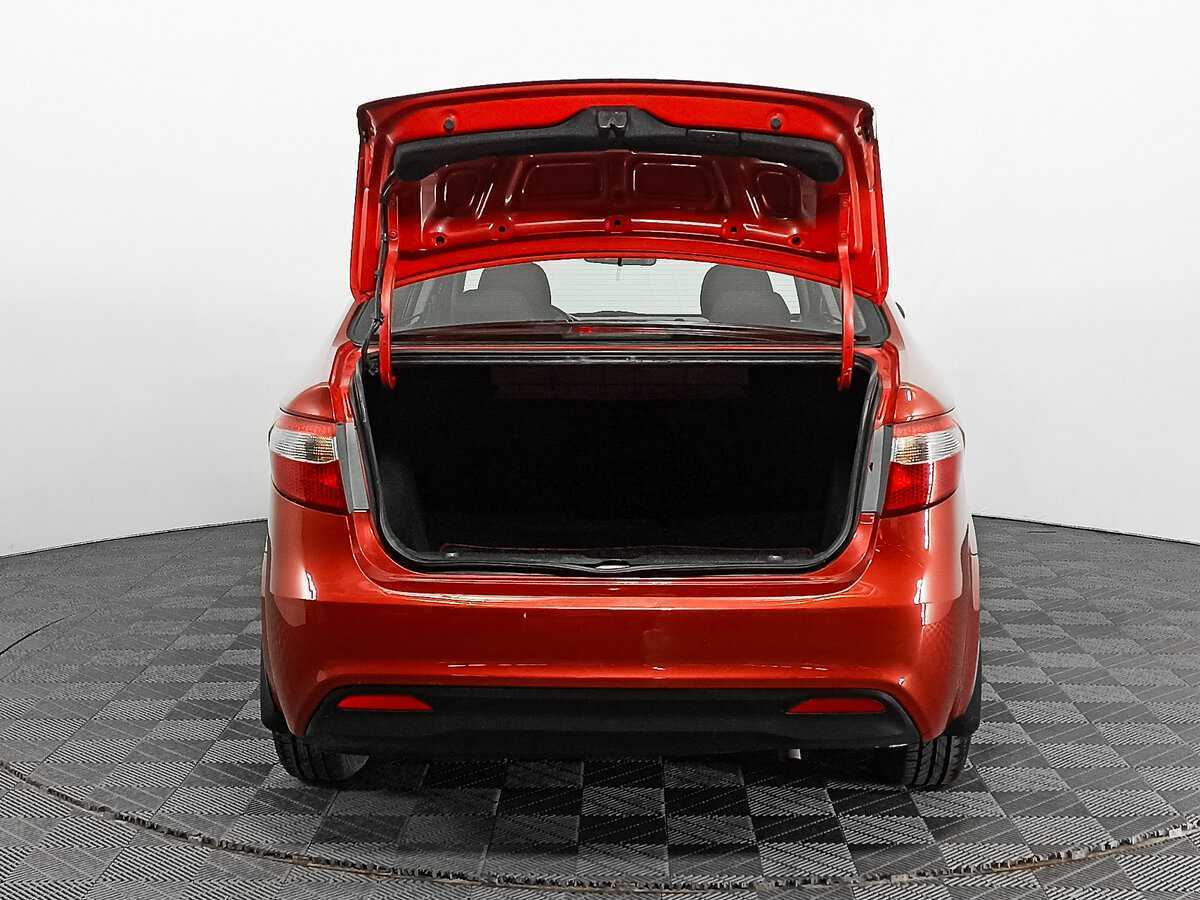 Kia Rio с пробегом — 2012 год. Фото: #8