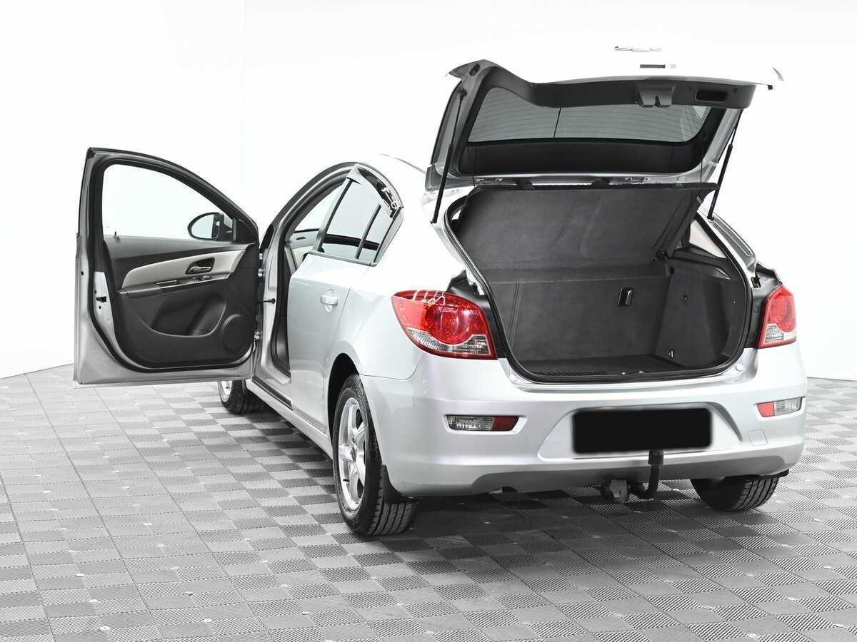 Chevrolet Cruze с пробегом — 2013 год. Фото: #4