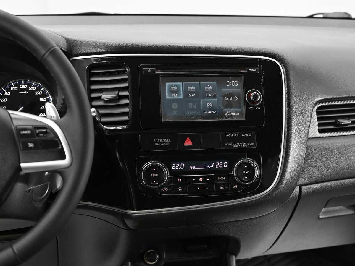 Mitsubishi Outlander с пробегом — 2012 год. Фото: #9