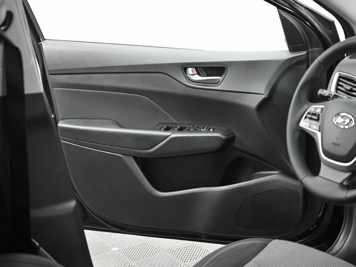 Hyundai Solaris с пробегом — 2018 год. Фото: #5