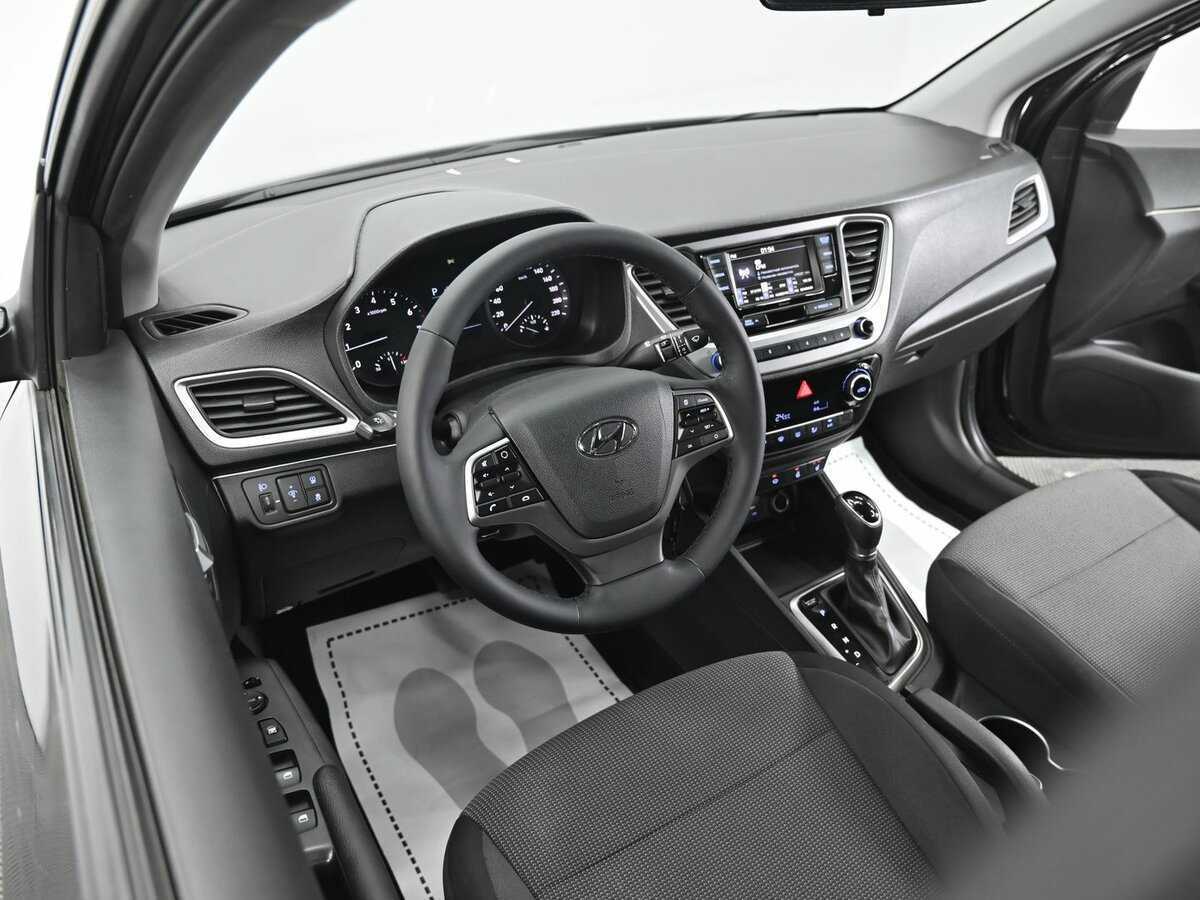 Hyundai Solaris с пробегом — 2018 год. Фото: #6