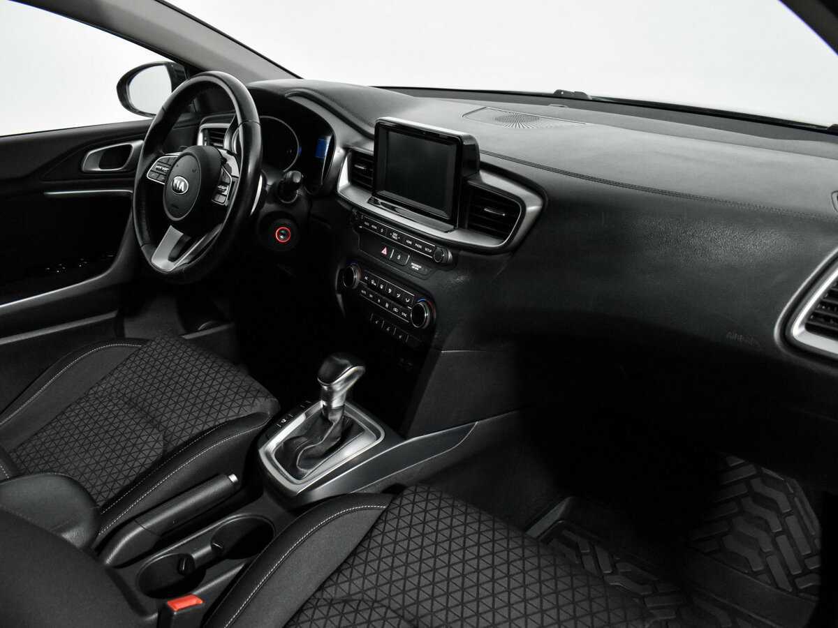 Kia Ceed с пробегом — 2019 год. Фото: #13
