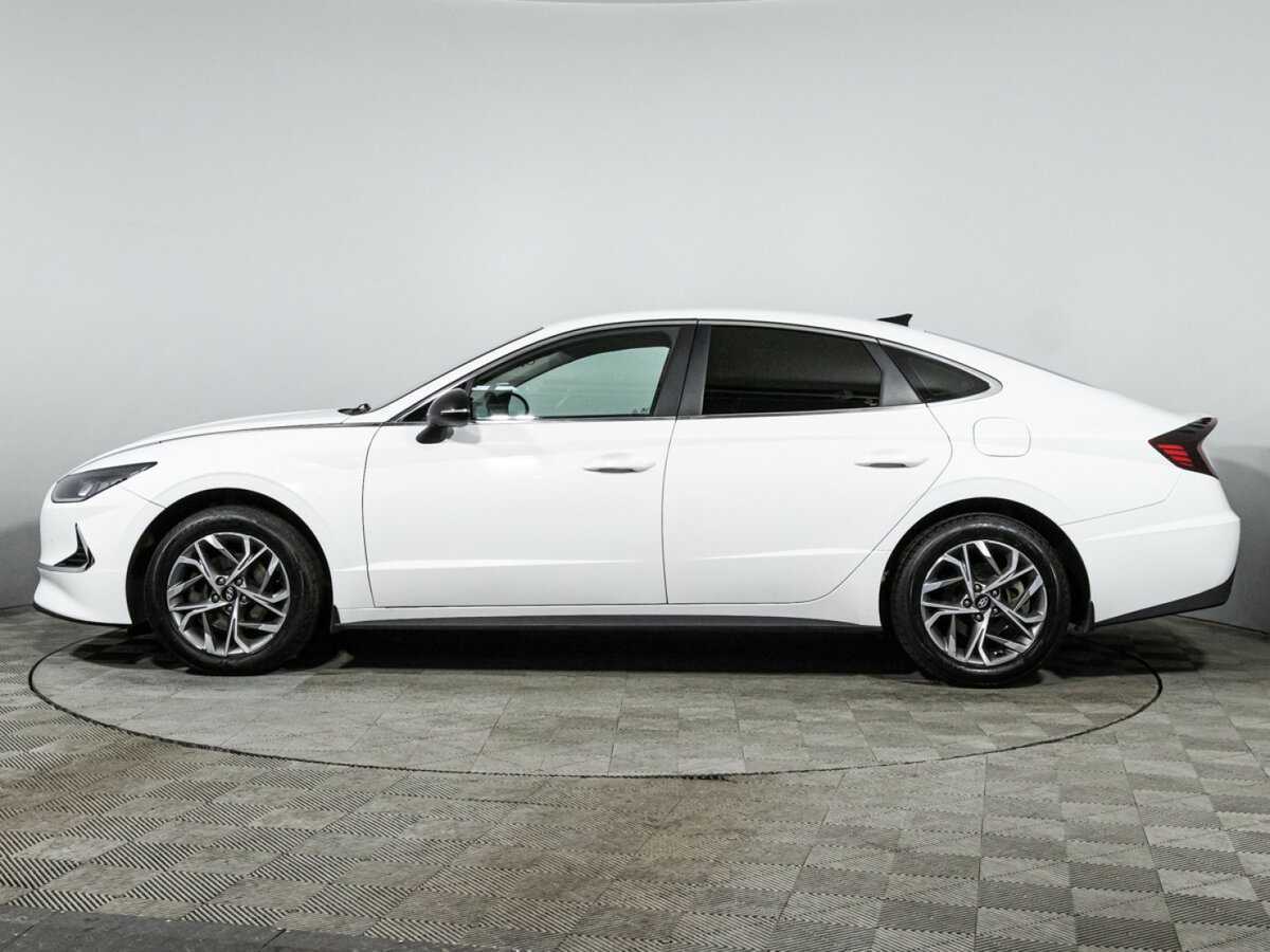 Hyundai Sonata с пробегом — 2021 год. Фото: #7