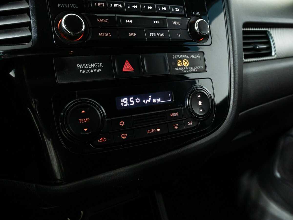 Mitsubishi Outlander с пробегом — 2013 год. Фото: #14