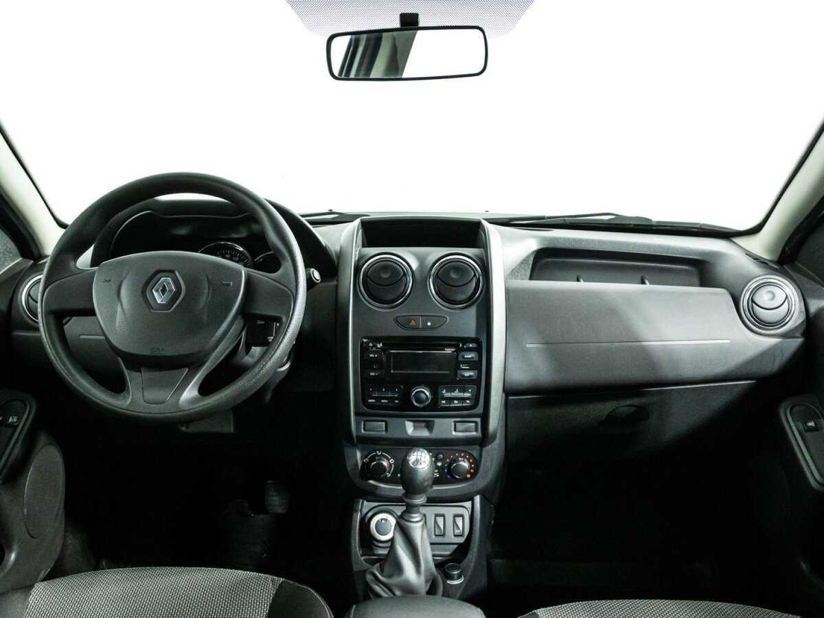 Renault Duster с пробегом — 2016 год. Фото: #12