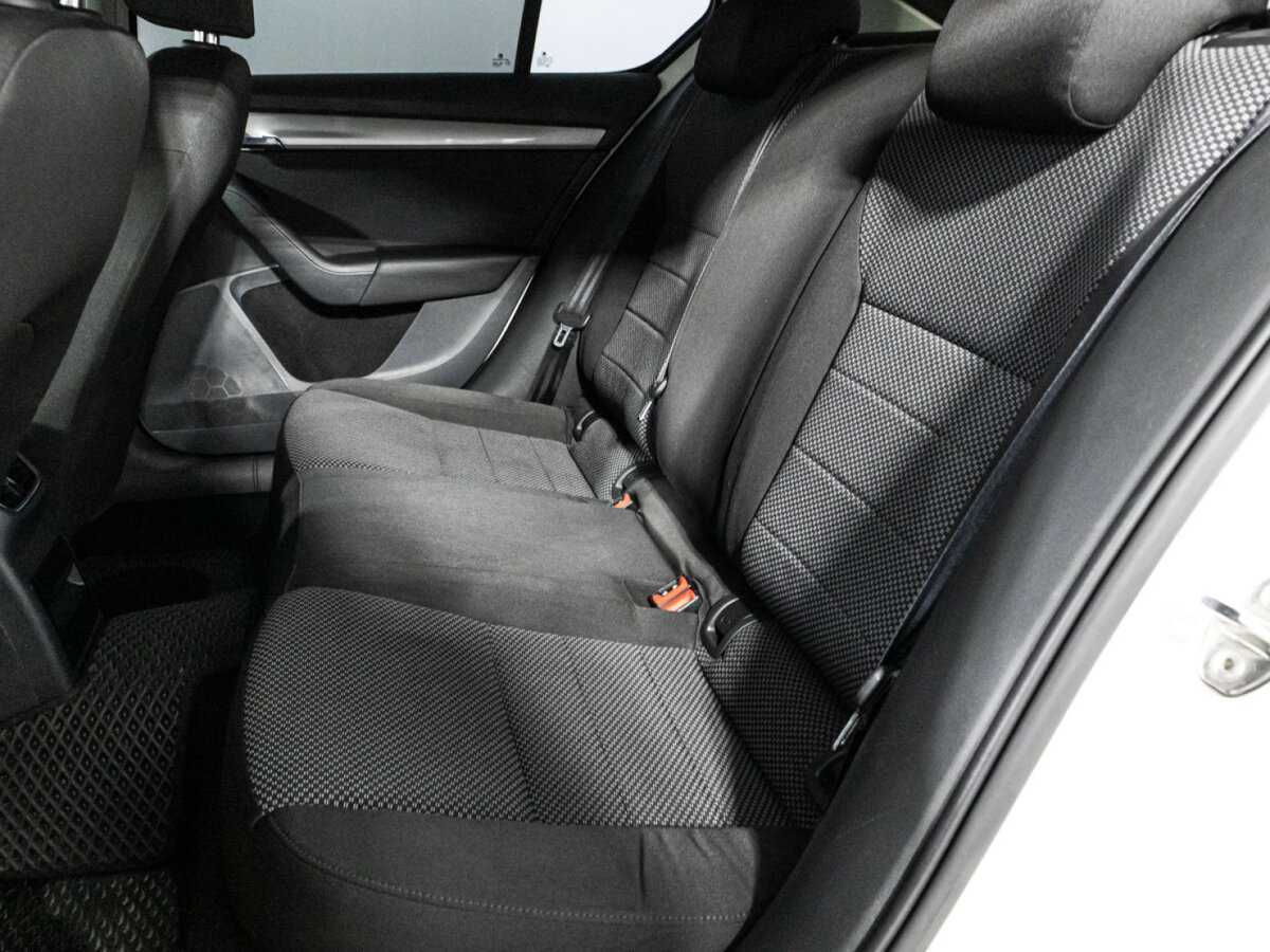 Skoda Octavia с пробегом — 2014 год. Фото: #9