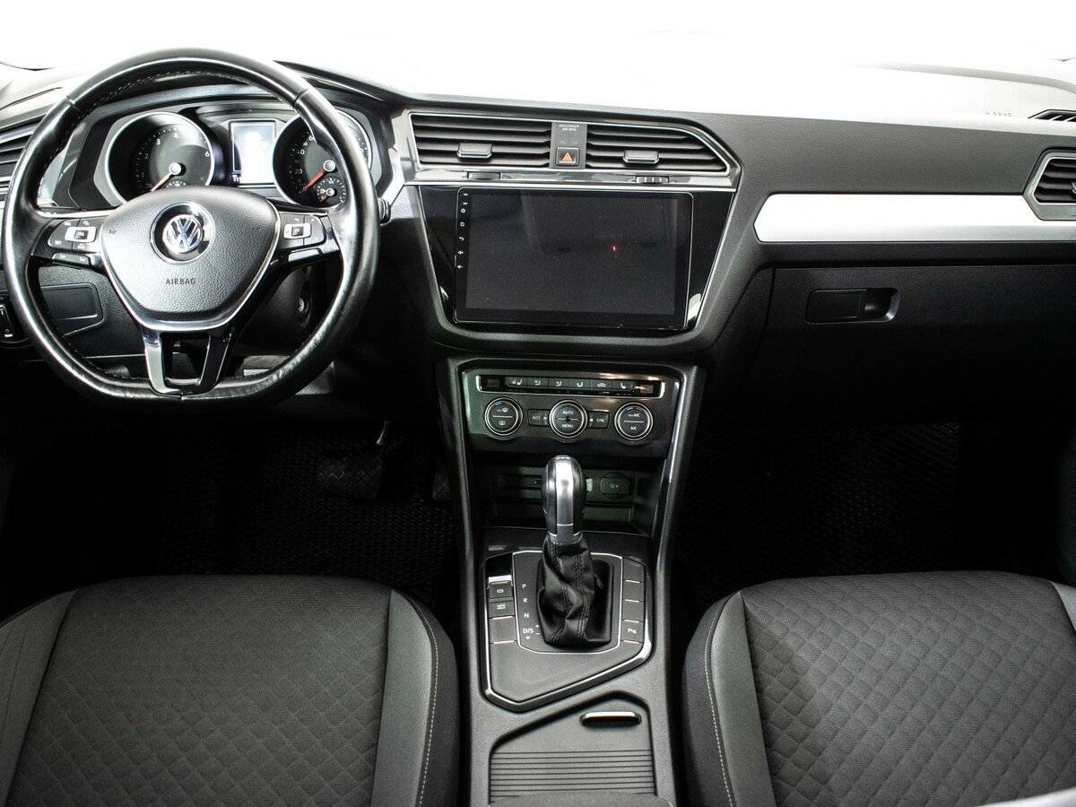 Volkswagen Tiguan с пробегом — 2017 год. Фото: #8