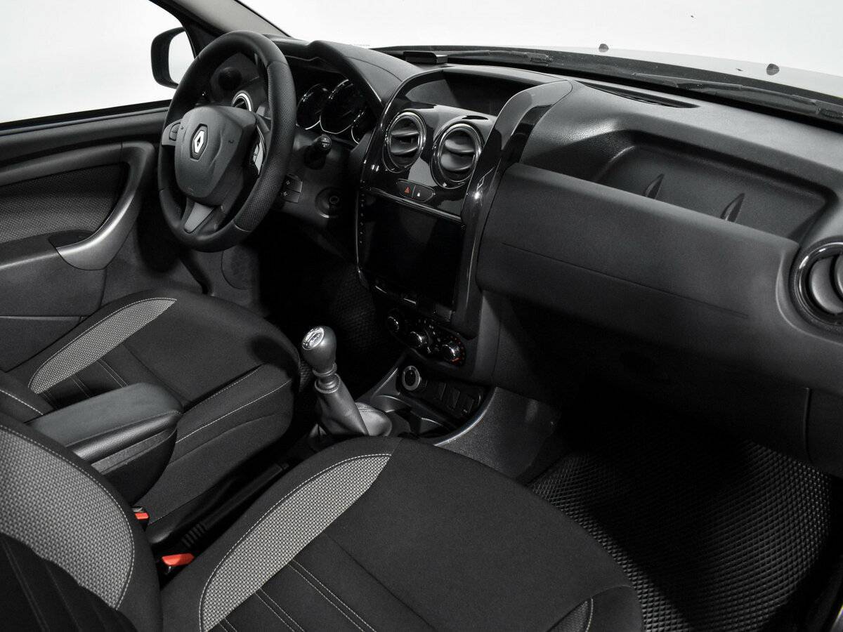 Renault Duster с пробегом — 2017 год. Фото: #11