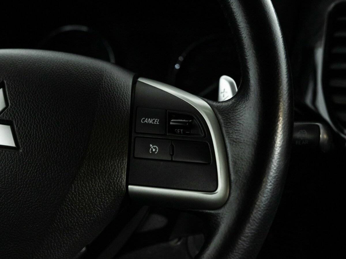 Mitsubishi Outlander с пробегом — 2013 год. Фото: #17