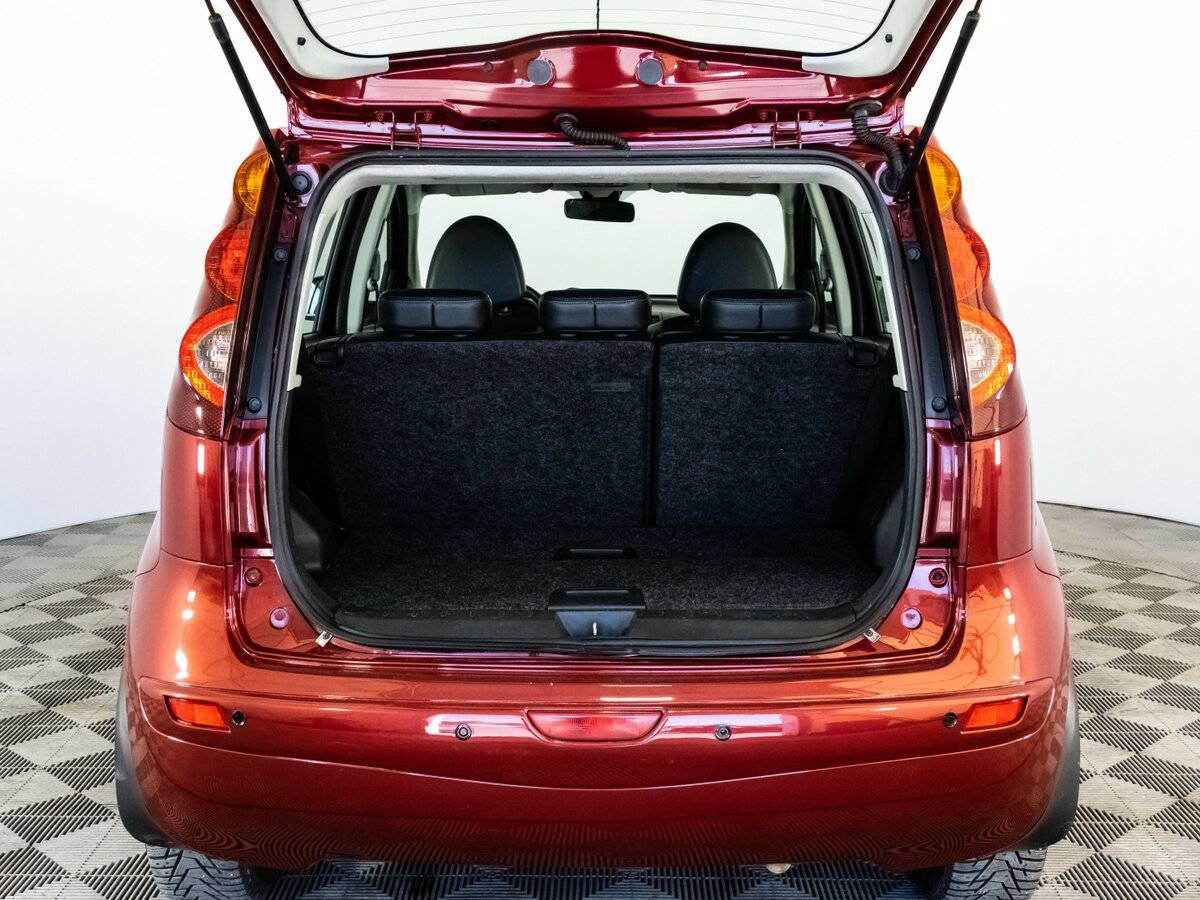 Nissan Note с пробегом — 2013 год. Фото: #12