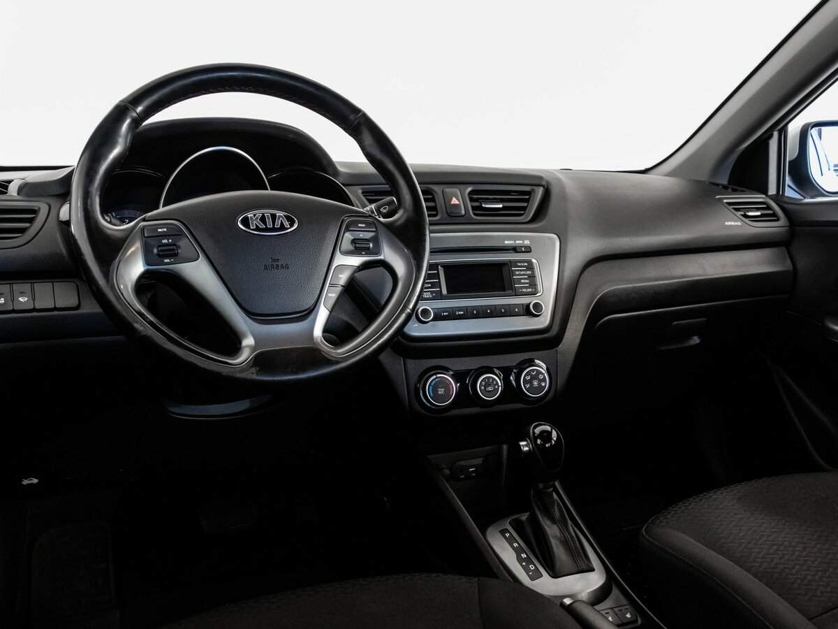 Kia Rio с пробегом — 2015 год. Фото: #8