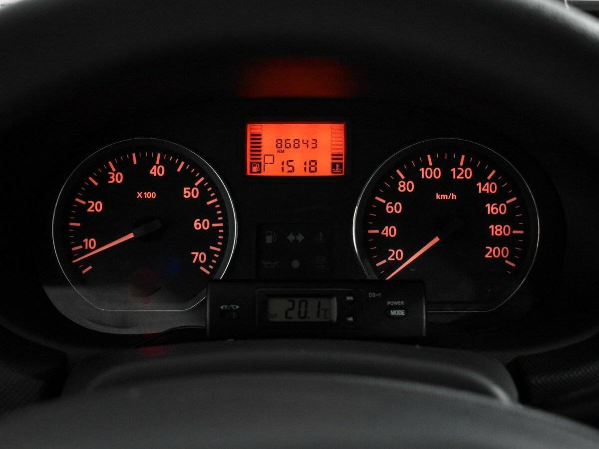 Renault Logan с пробегом — 2015 год. Фото: #16