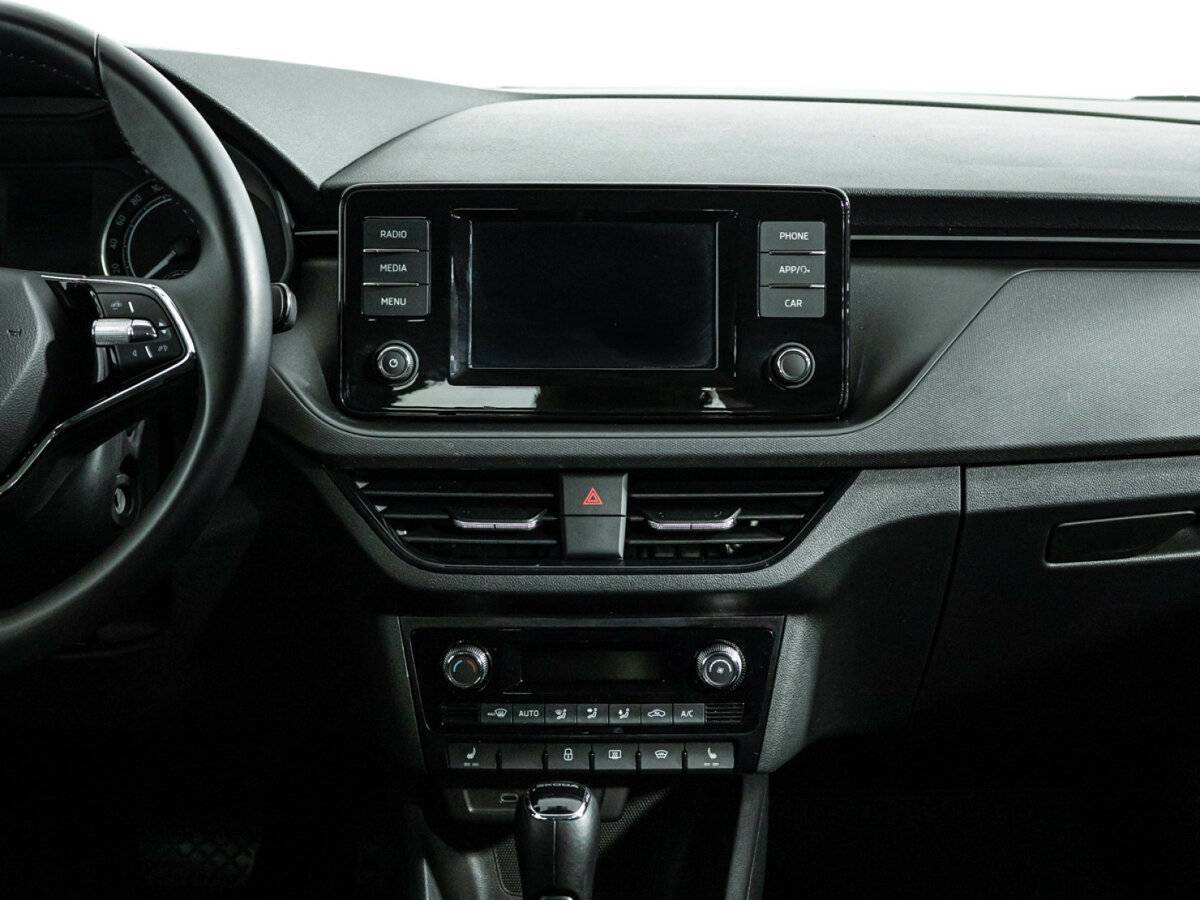 Skoda Rapid с пробегом — 2022 год. Фото: #13