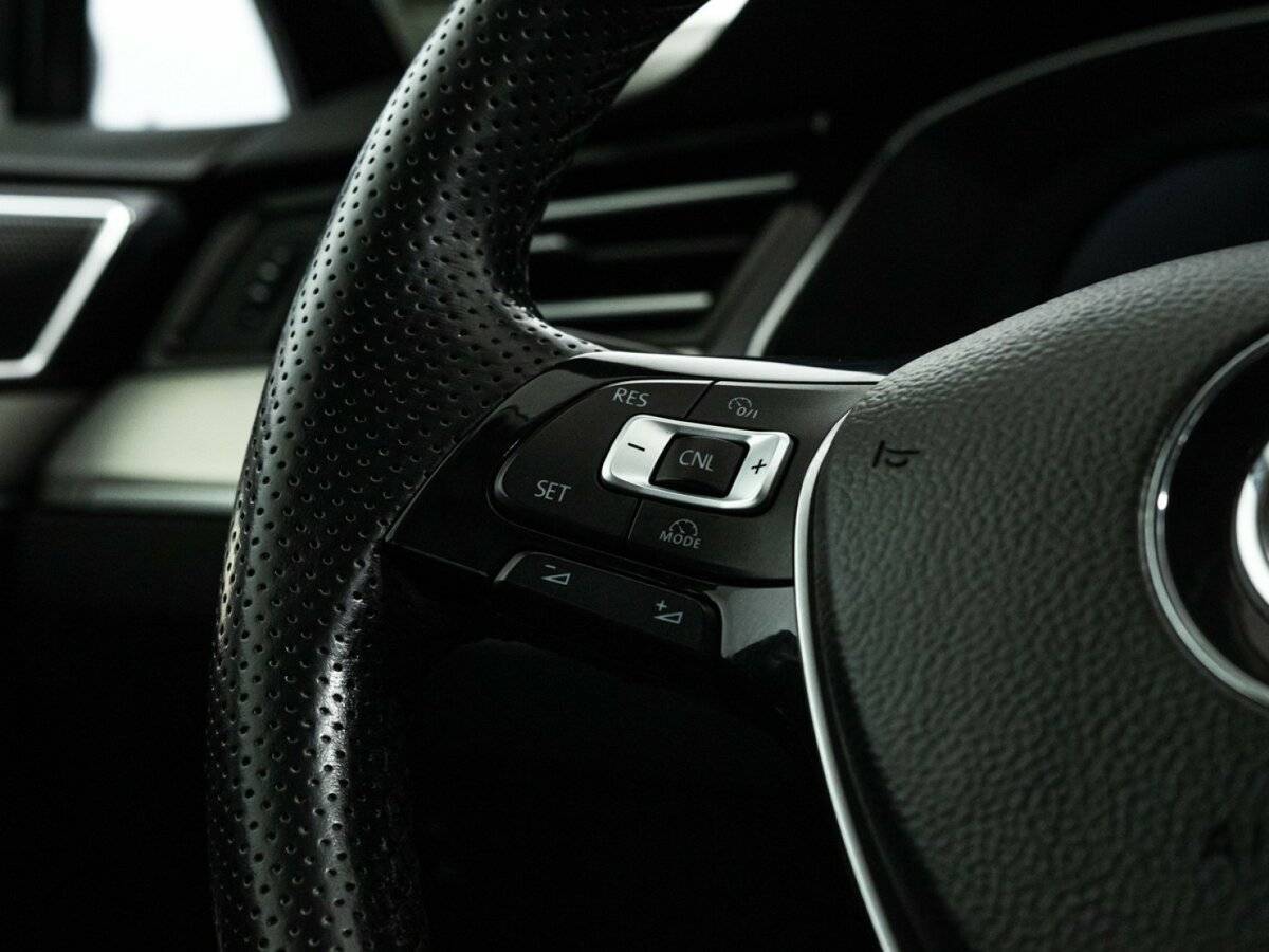 Volkswagen Passat с пробегом — 2016 год. Фото: #20