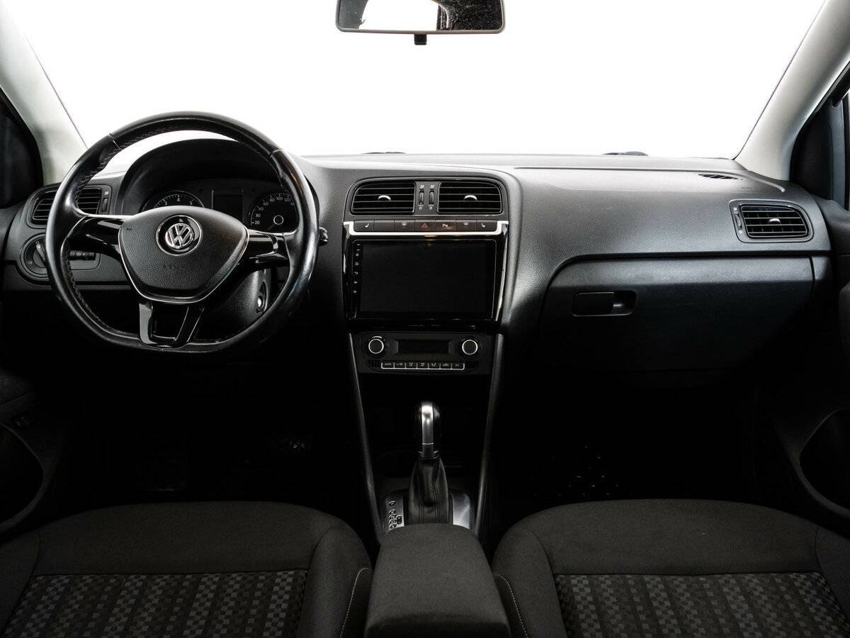 Volkswagen Polo с пробегом — 2017 год. Фото: #7
