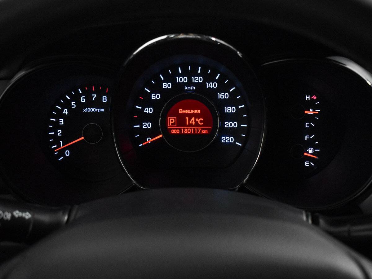 Kia Rio с пробегом — 2013 год. Фото: #13