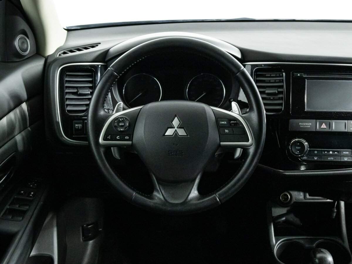 Mitsubishi Outlander с пробегом — 2012 год. Фото: #18