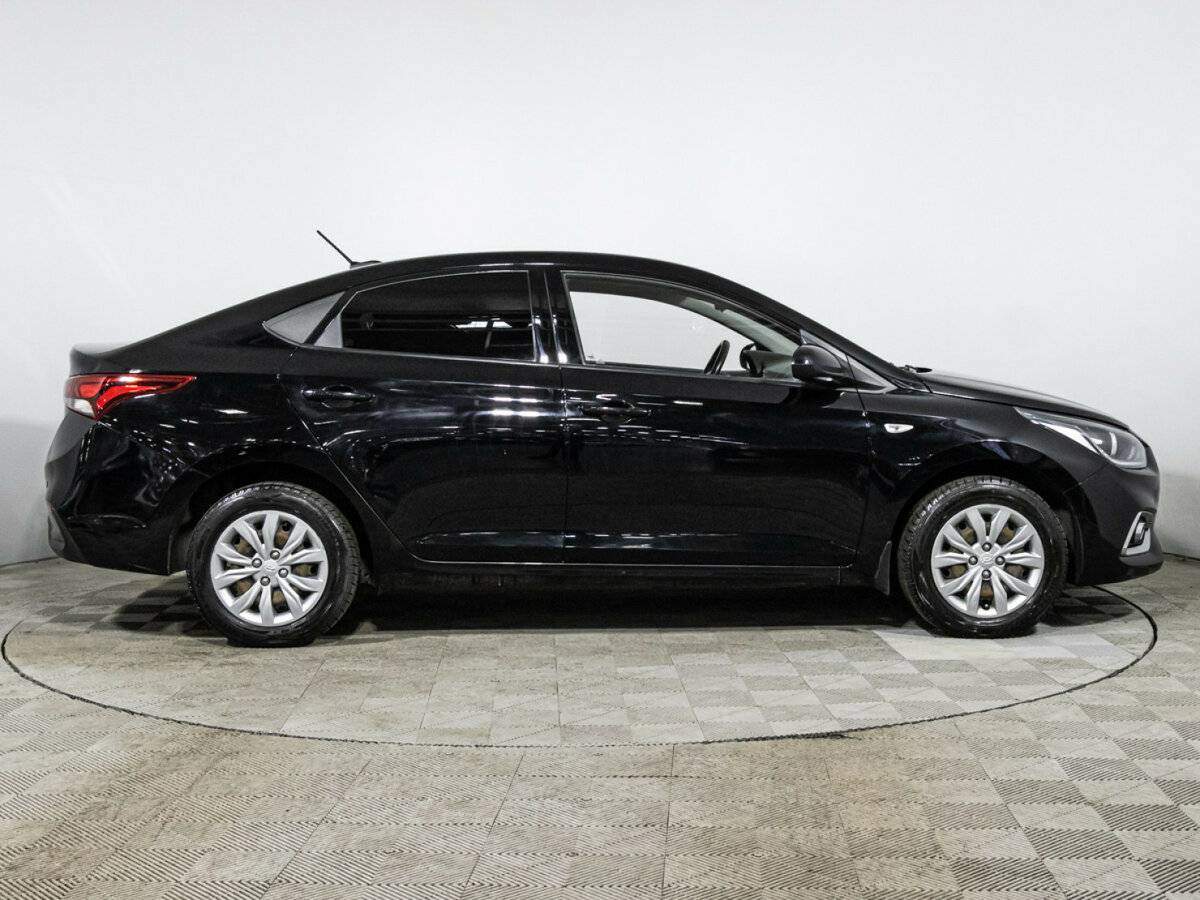 Hyundai Solaris с пробегом — 2020 год. Фото: #3