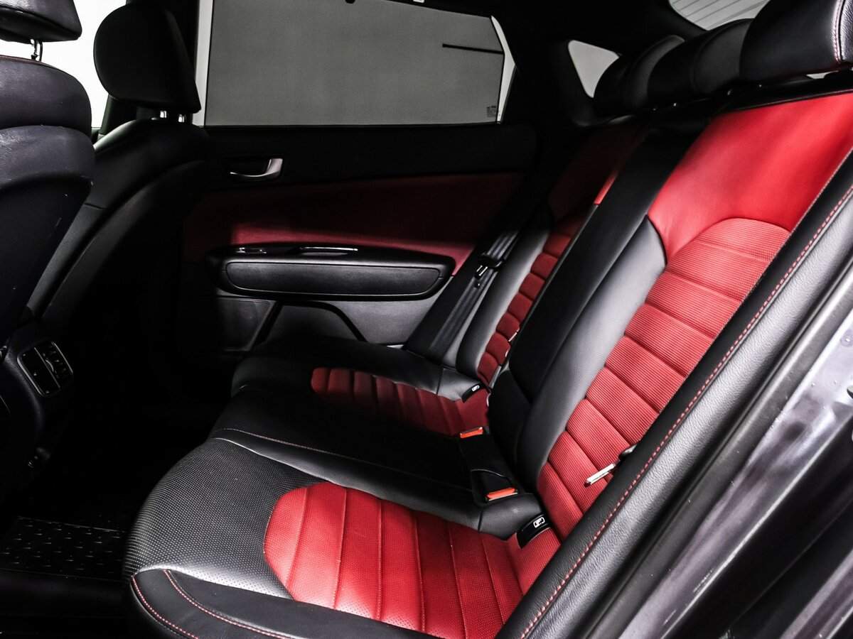 Kia Optima с пробегом — 2019 год. Фото: #11