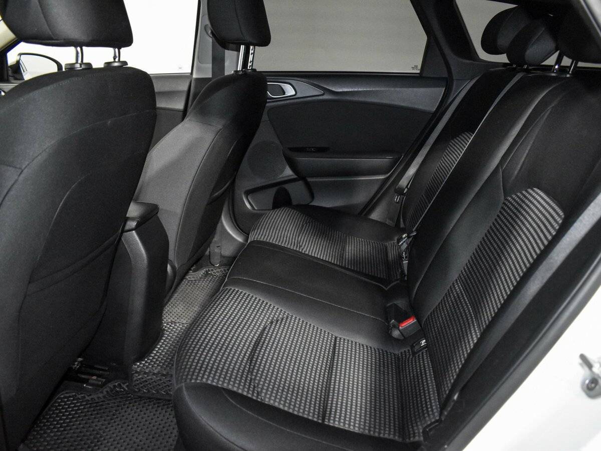 Kia Ceed с пробегом — 2019 год. Фото: #8